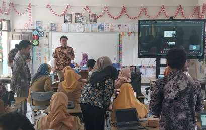 Abdimas: Pelatihan Pemanfaatan Tool Konten Media Pembelajaran Digital Menggunakan CapCut Bagi Guru SDN 012 Babakan Ciparay